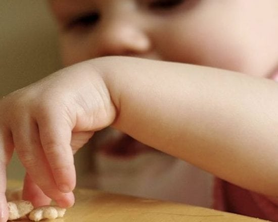 Les mains dans l'assiette, c'est chouette !